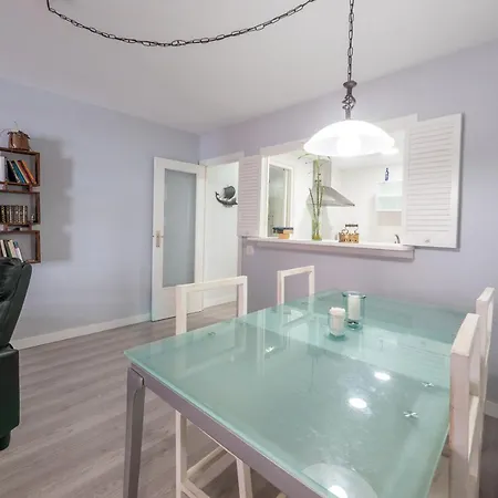 Homeholidaysrentals Gala Apartmán